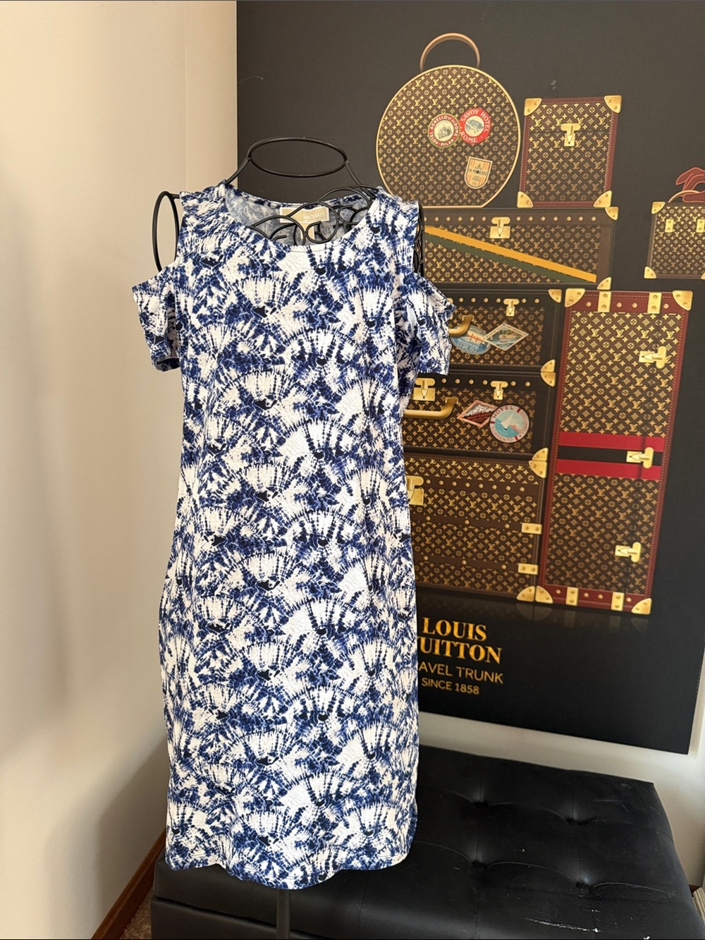 MICHAEL Michael Kors Blue-and-White Floral Cold-Shoulder Shift Dress